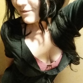 Tiphaine - Rencontre milf à Anhée Profil de Tiphaine, 30 ans, Rencontre milf à Anhée (Namur)